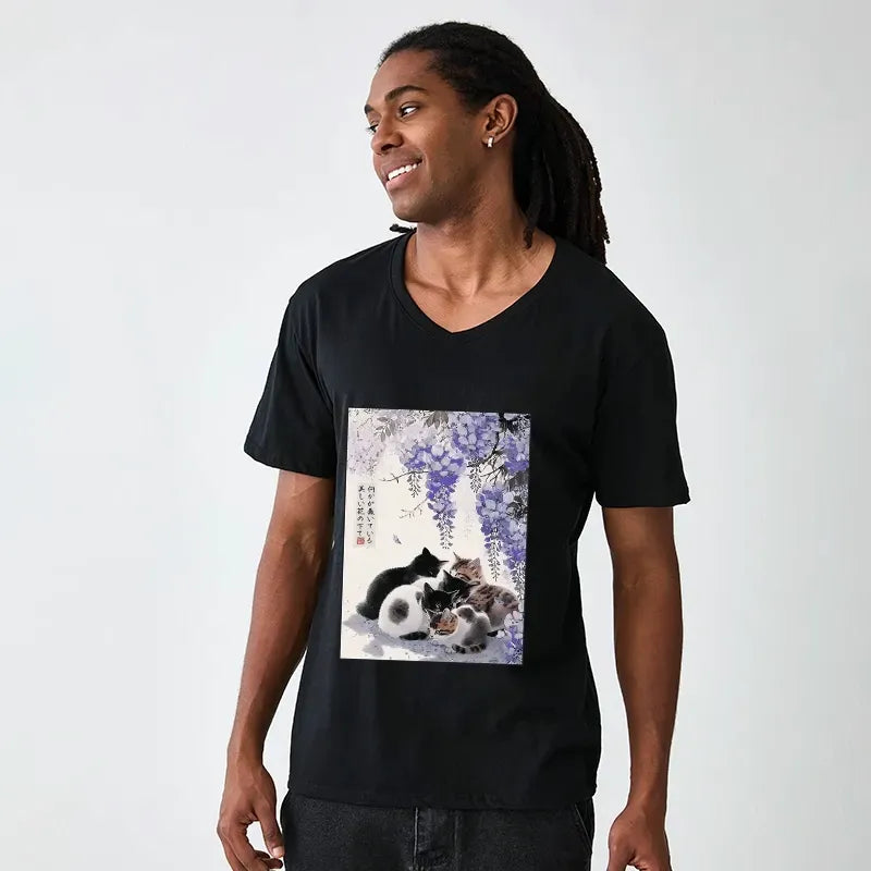 Kyoto-Lion Cats plotting under the wisteria V-Neck Classic T-Shirt