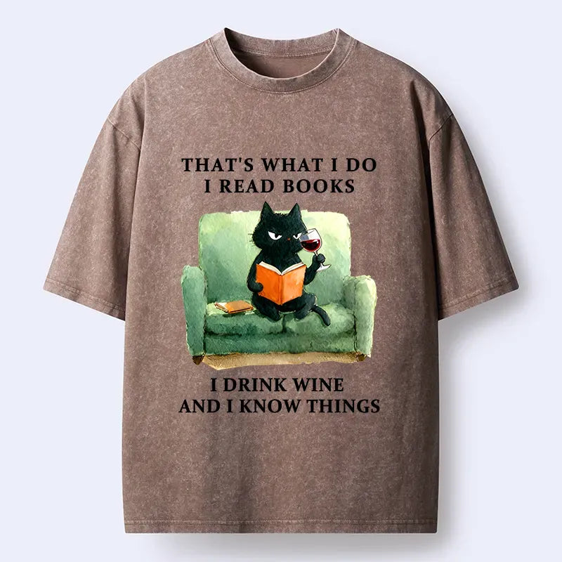 Washed vintage cat t-shirt for daily wear