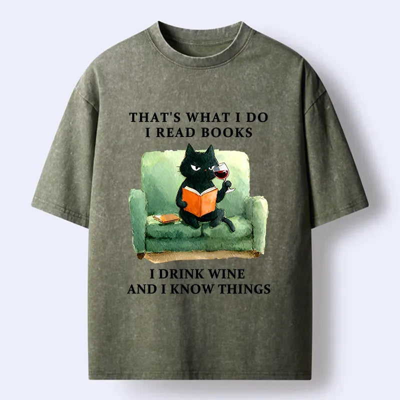 Washed vintage cat t-shirt for daily wear