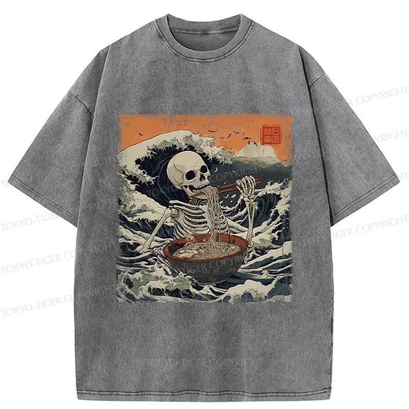 Unisex Washed Cotton Tee with Japanese Design for Gift