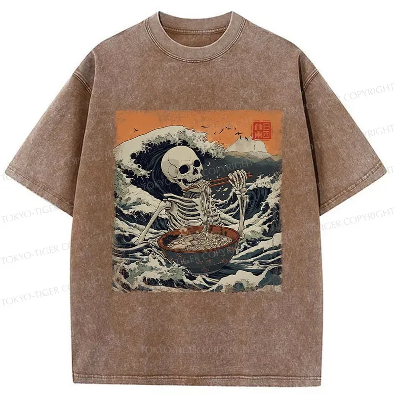 Unisex Washed Cotton Tee with Japanese Design for Gift