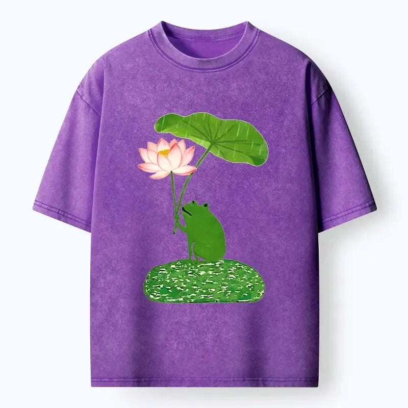 Kyoto-Lion Frog With Lotus Umbrella Meme Washed T-Shirt