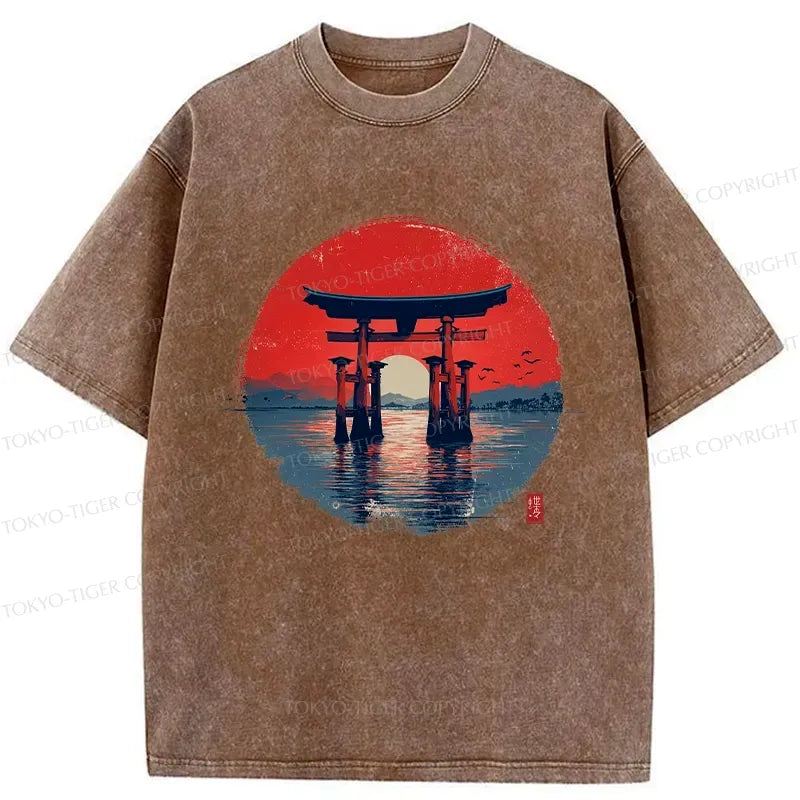Vintage Japanese Torii Gate T-Shirt for Daily Wear
