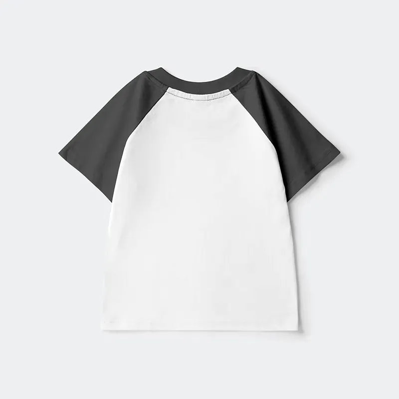Kyoto-Lion Peacocks in Snowy Pines Kids Raglan T-shirt