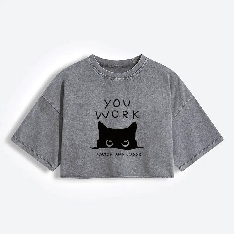 Kyoto-Lion A Cat That Spies Women's Washed Crop T-Shirt