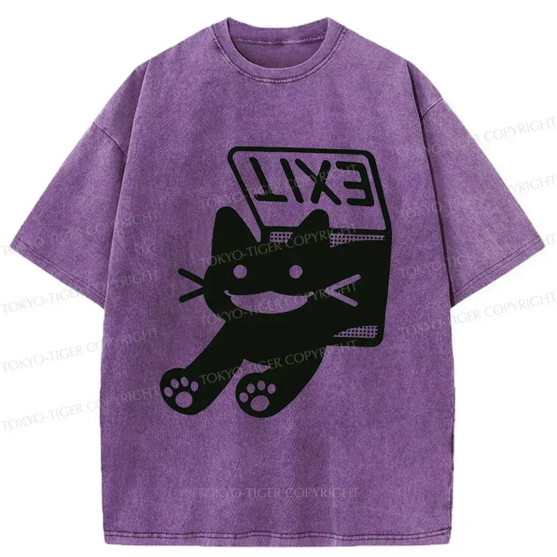 Kyoto-Lion Cat Is Escaping Washed T-Shirt