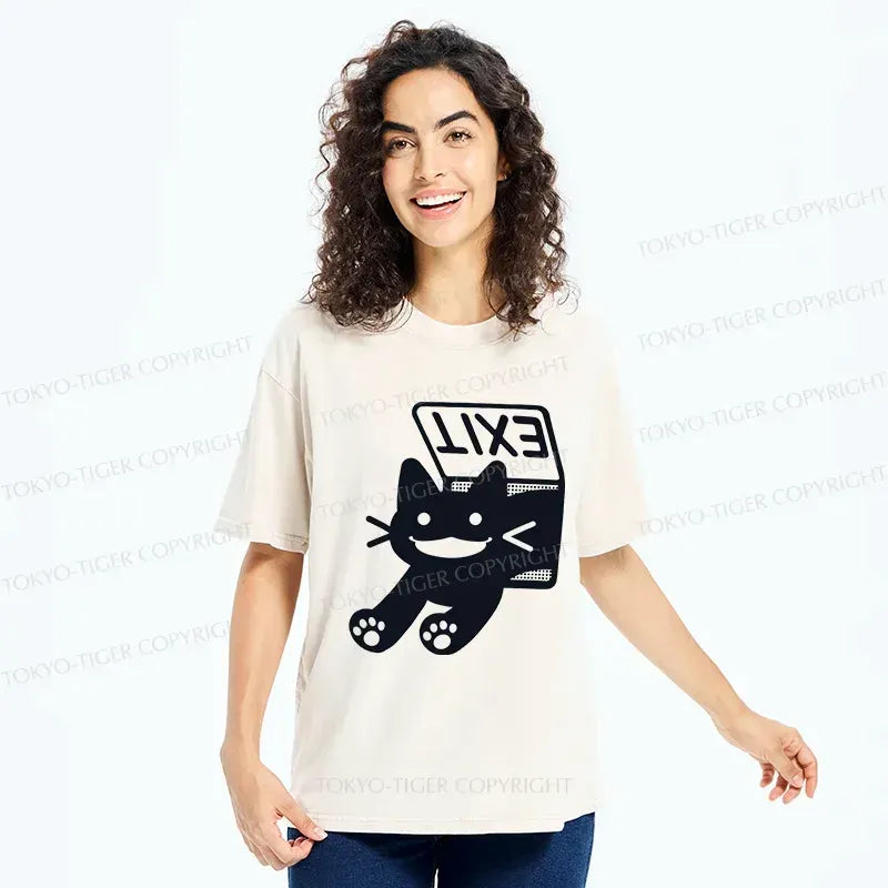 Kyoto-Lion Cat Is Escaping Washed T-Shirt
