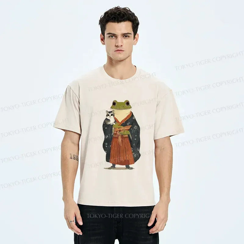 Frog Hugs Cat Washed T-Shirt for Casual Wear