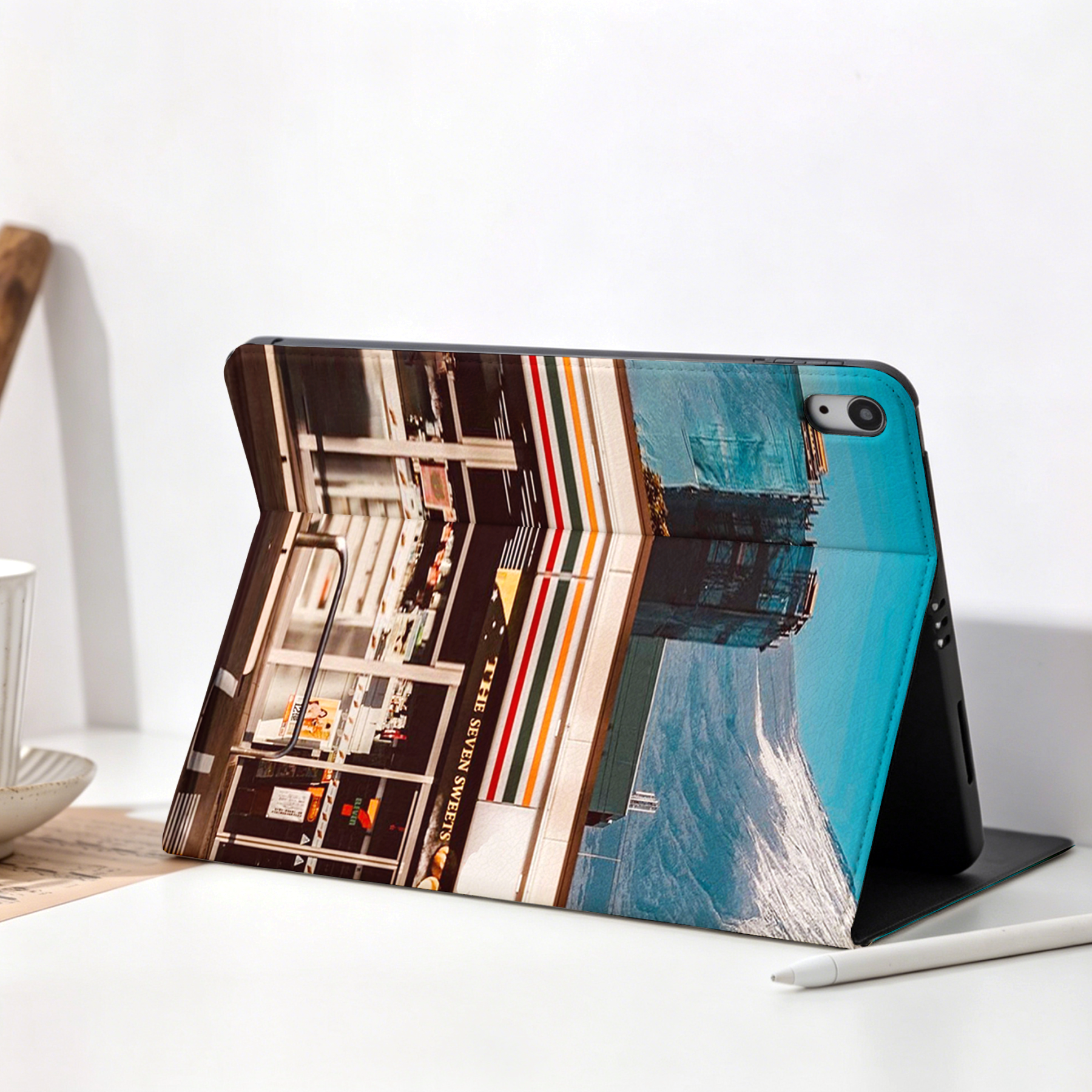 Kyoto Lion protective case with pencil holder