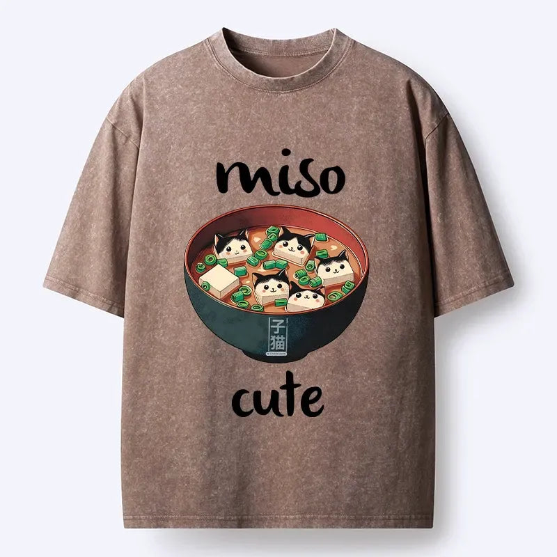 washed unisex tee with cats for casual