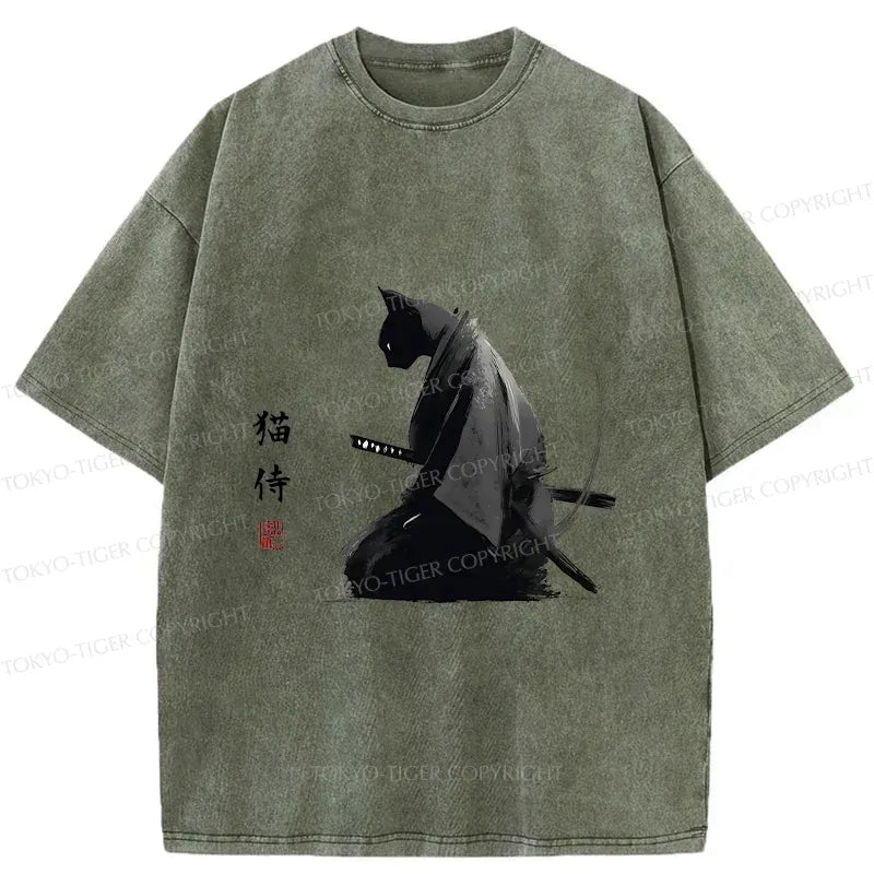 Kyoto-Lion Kneeling Cat Samurai Washed T-Shirt