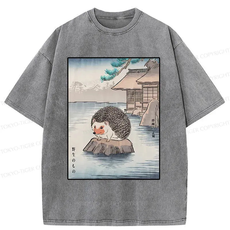 Kyoto-Lion Hedgehog Taking A Hot Spring Bath Washed T-Shirt