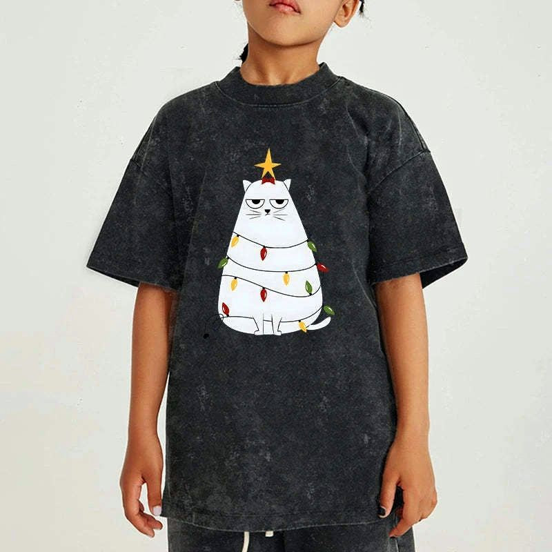 Kyoto-Lion Chubby Cat Celebrates Christmas Kids Washed T-Shirt