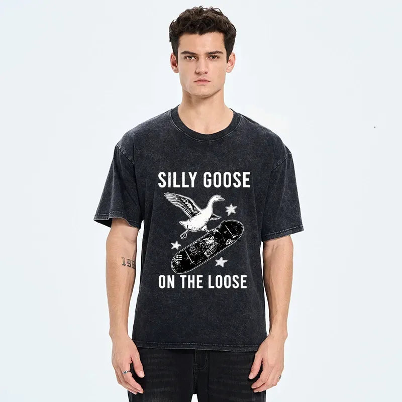 Kyoto-Lion Cool Goose On Skateboard Washed T-Shirt