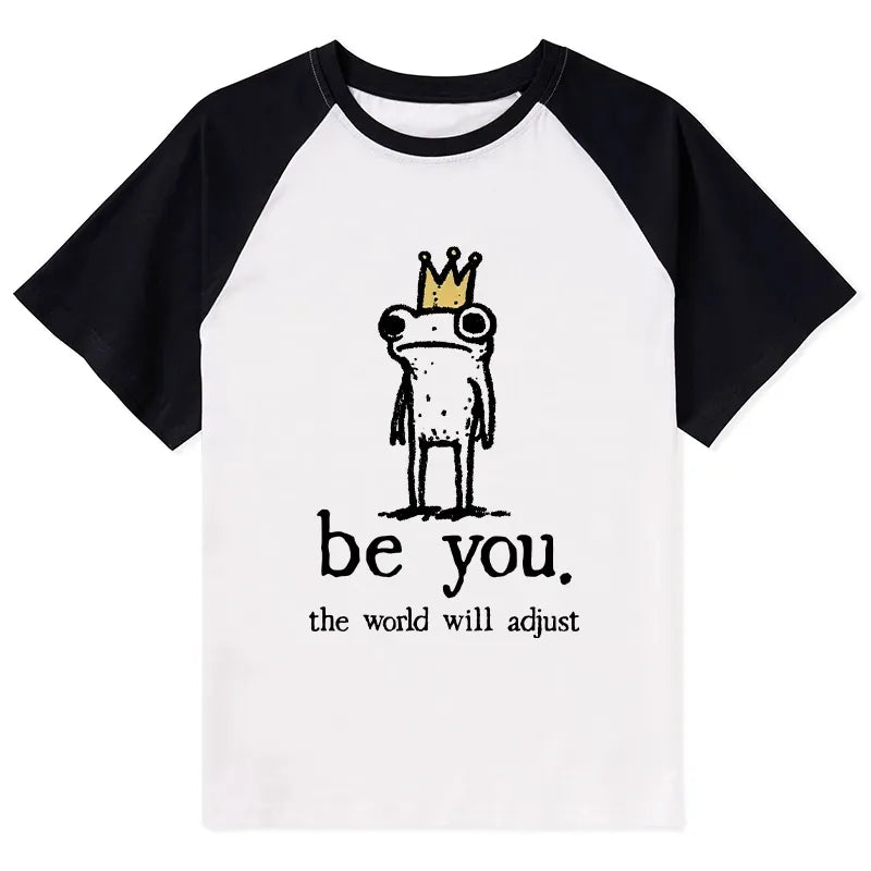 Japanese Frog Raglan T-shirt for Everyday
