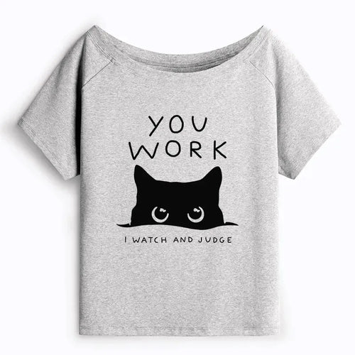 Kyoto-Lion A Cat That Spies Off Shoulder T-Shirt