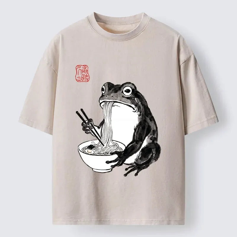 Kyoto-Lion Frog Uses Chopsticks For Ramen Washed T-Shirt