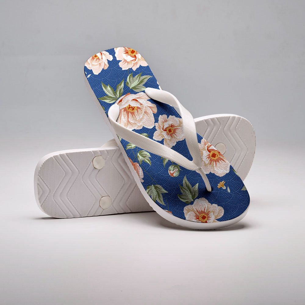 Kyoto-Lion Flowers In The Waves Flip Flops