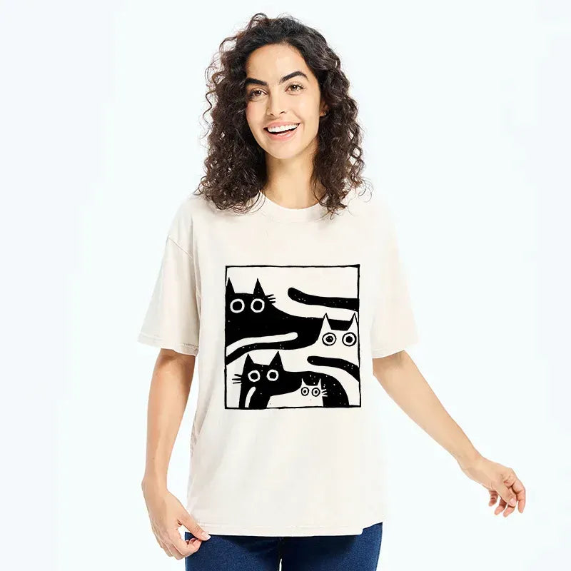 Kyoto-Lion Cats Stacked Together Washed T-Shirt