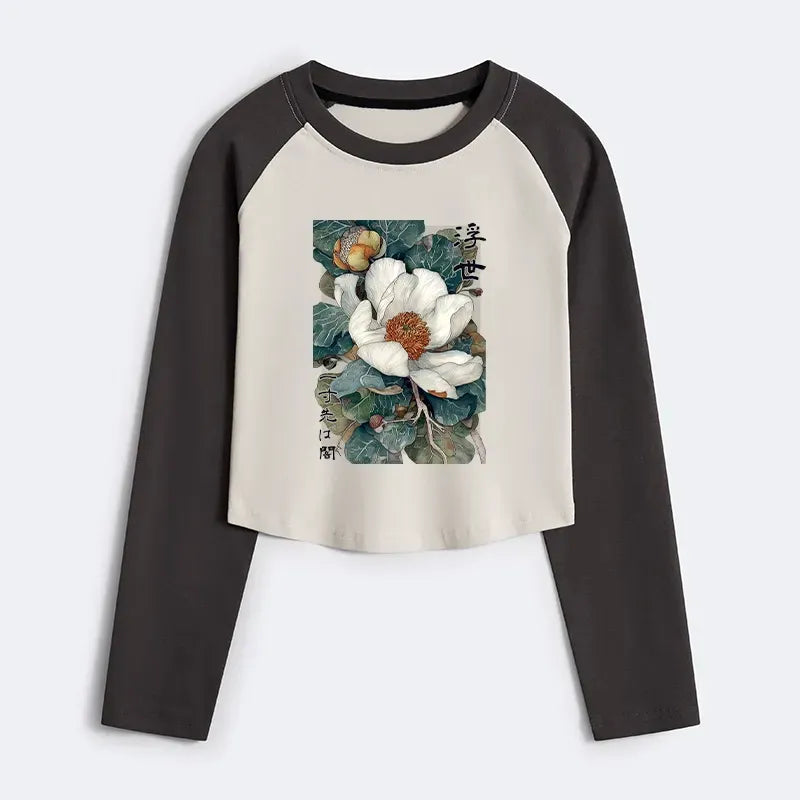 Women's Crop Raglan T-Shirt with Ukiyoe Art
