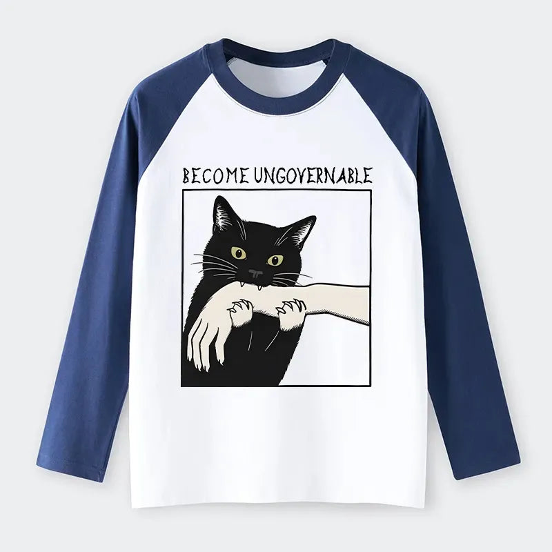Kyoto-Lion Black Cat Biting Raglan Long Sleeve T-shirt