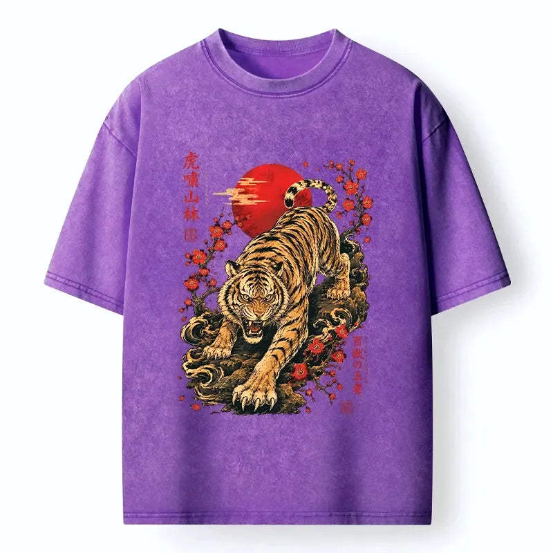 Kyoto-Lion Beautiful Red Flowers In Cold Winter Washed T-Shirt