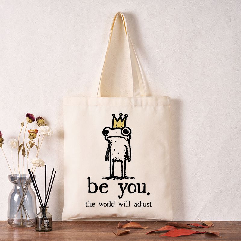 Kyoto-Lion Crown Frog Stays True To Self Tote Bag
