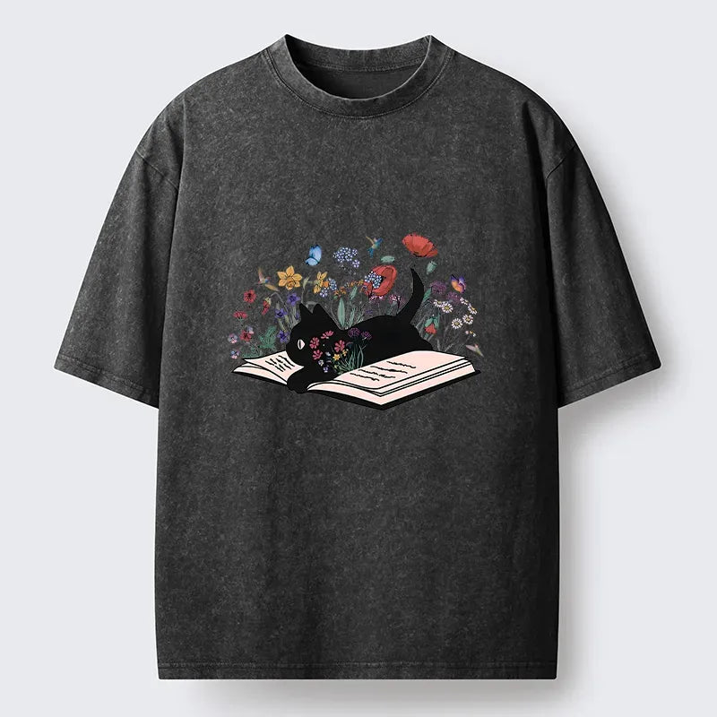 Japanese Black Cat Reading T-Shirt