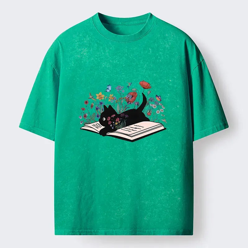 Kyoto-Lion Black Cat Reading Washed T-Shirt
