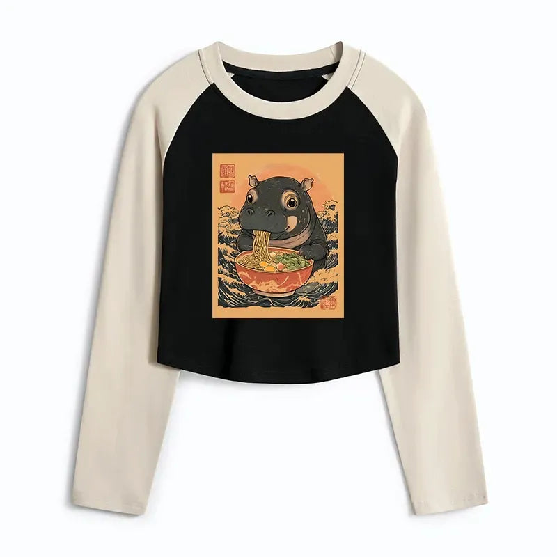 Kyoto-Lion Moo Deng Eat Ramen Women's Crop Raglan T-Shirt