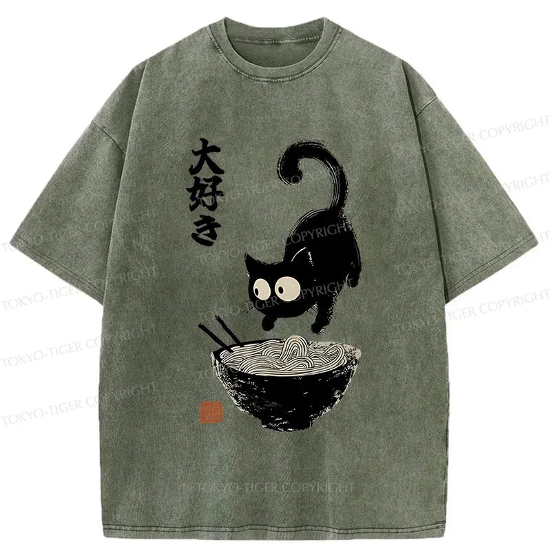 washed cat tee for everyday wear