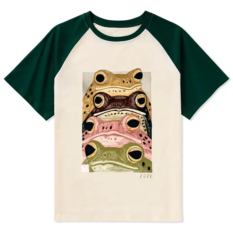 Colorful Frog Art Raglan T-shirt