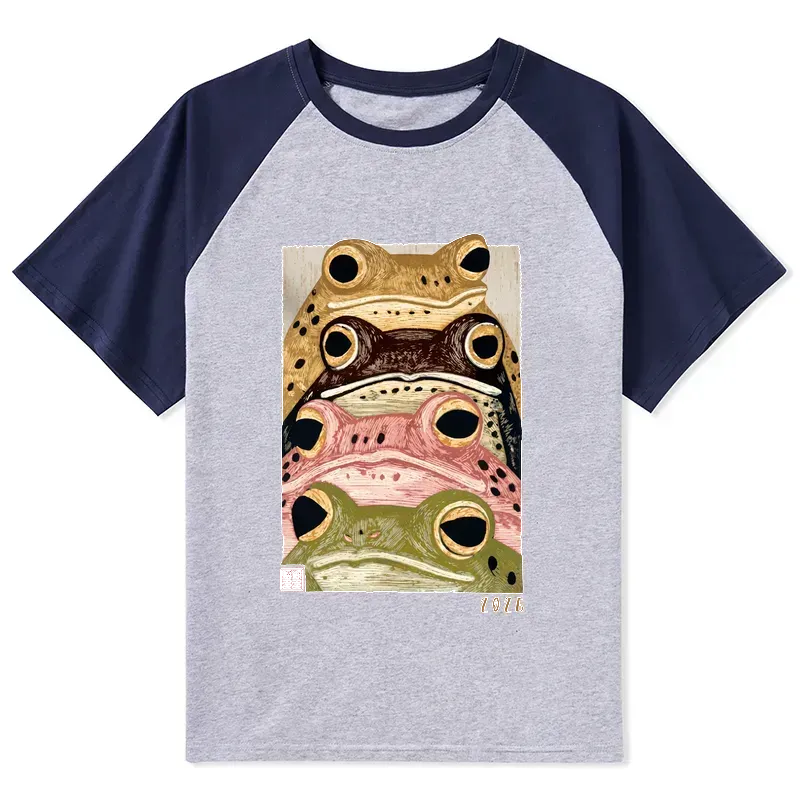 Colorful Frog Art Raglan T-shirt