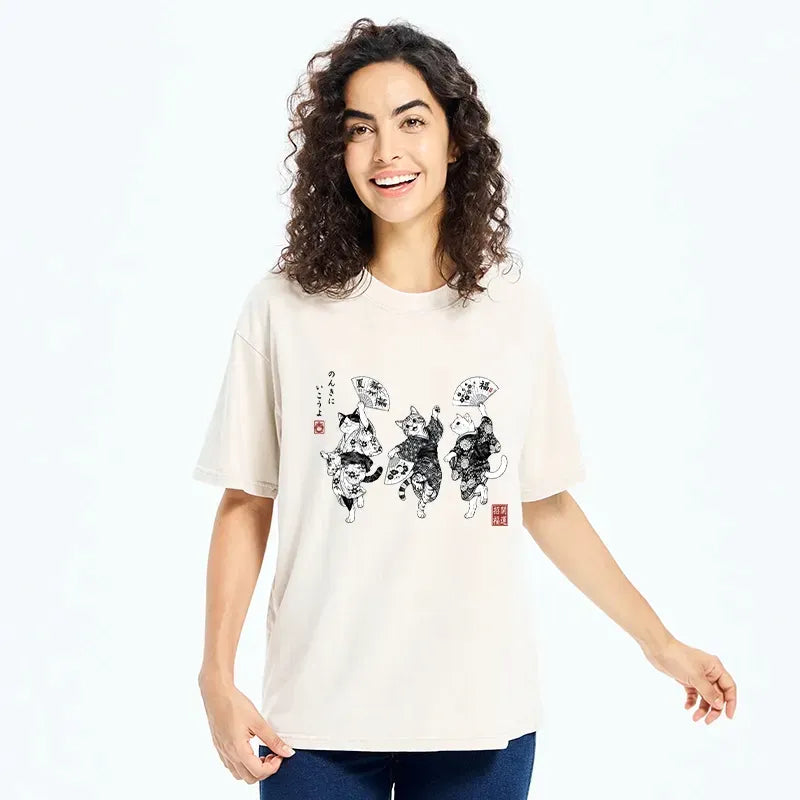 Kyoto-Lion Three Kimono Cats Dance Happily Washed T-Shirt