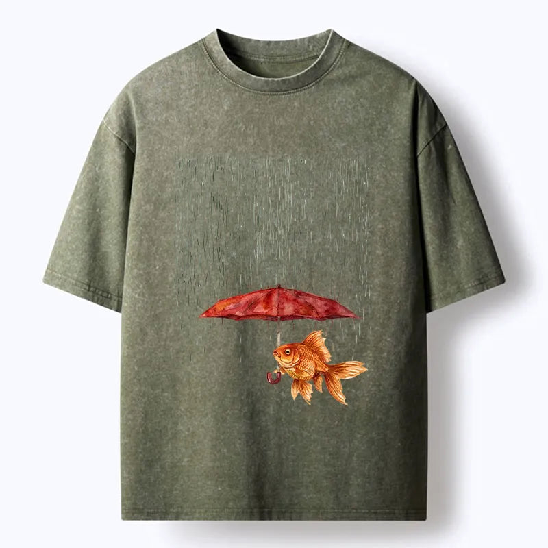 Kyoto-Lion Rainy Goldfish With Umbrella Art Washed T-Shirt