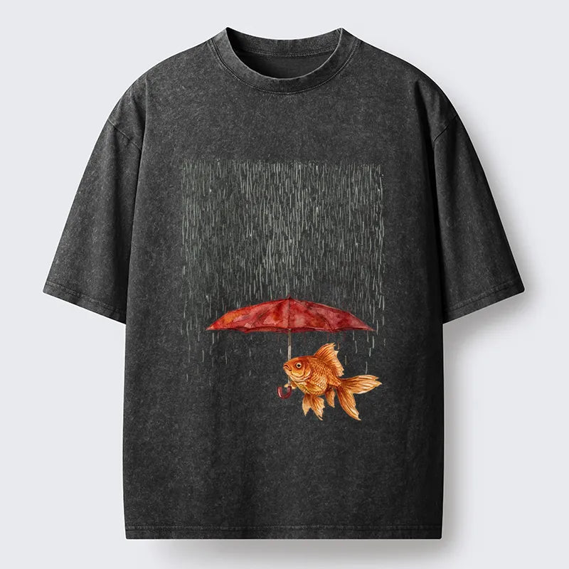 Kyoto-Lion Rainy Goldfish With Umbrella Art Washed T-Shirt