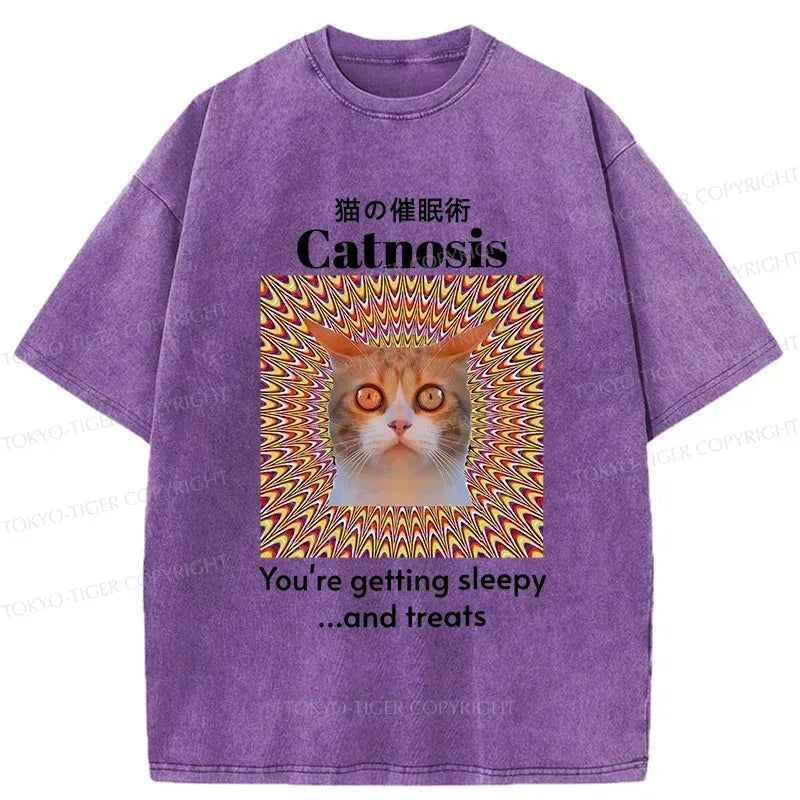 Hypnotist Cat Tee for Summer Vacation
