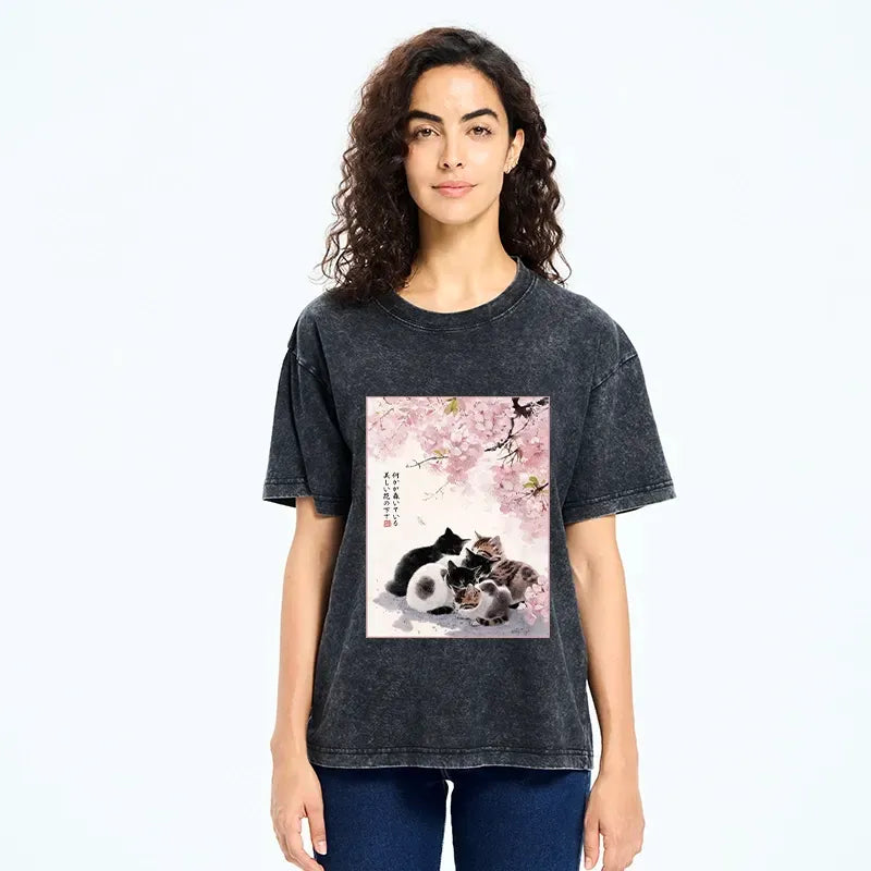 Kyoto-Lion Cute Cats Sakura Garden Washed T-Shirt