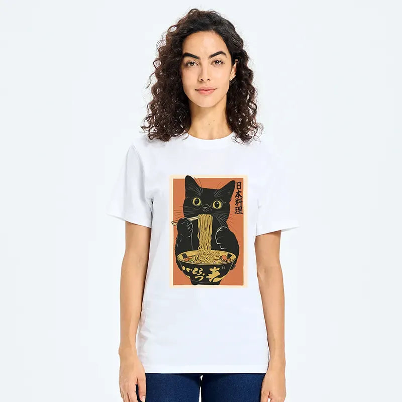 Kyoto-Lion Black Cat Eats Japan Ramen Classic T-Shirt