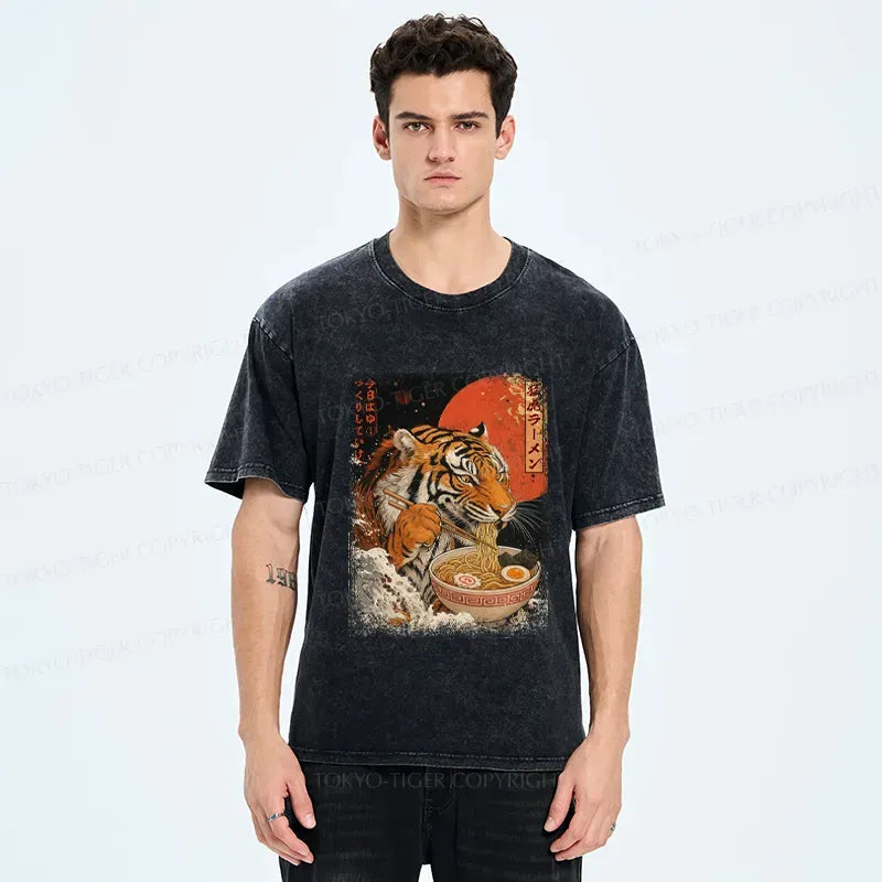 Kyoto-Lion Ukiyoe Japan Tiger Eating Ramen Washed T-Shirt