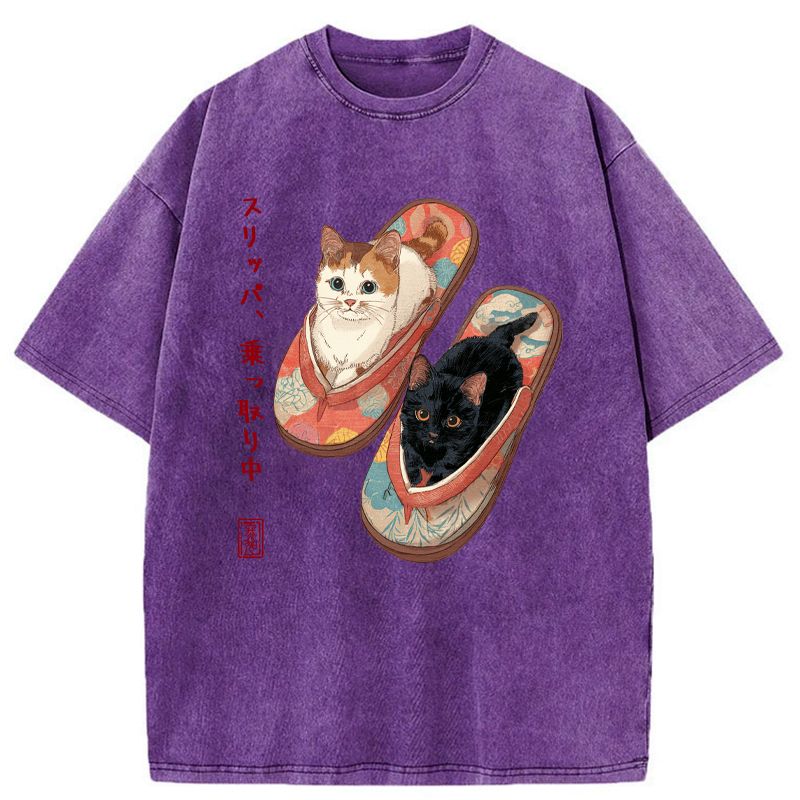 Kyoto-Lion Slipper Kitties Washed T-Shirt