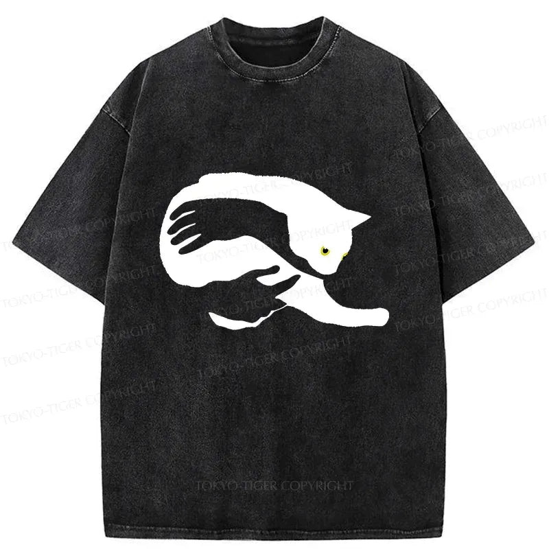 Kyoto-Lion Holding A Cat Washed T-Shirt