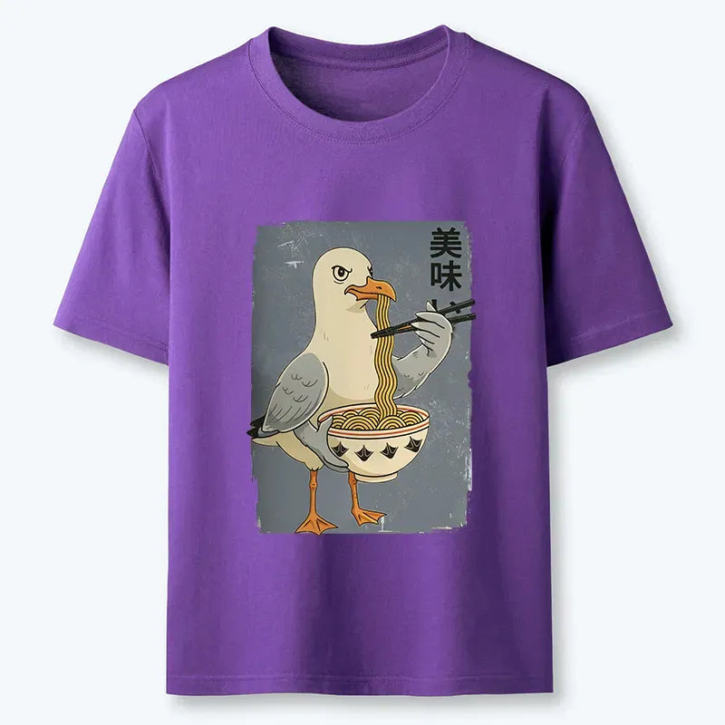 Kyoto-Lion Pigeons Eating Ramen Classic T-Shirt