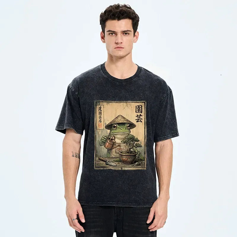 Unisex cotton frog tee for everyday wear