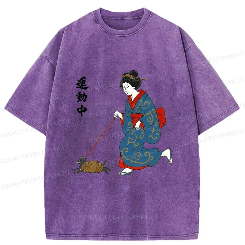 Kyoto-Lion Geisha Walking Cat Washed T-Shirt