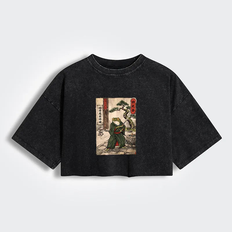 Kyoto-Lion Samurai Frog Training Women's Washed Crop T-Shirt