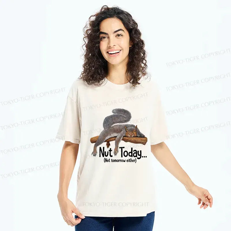 lazy squirrel vintage style casual