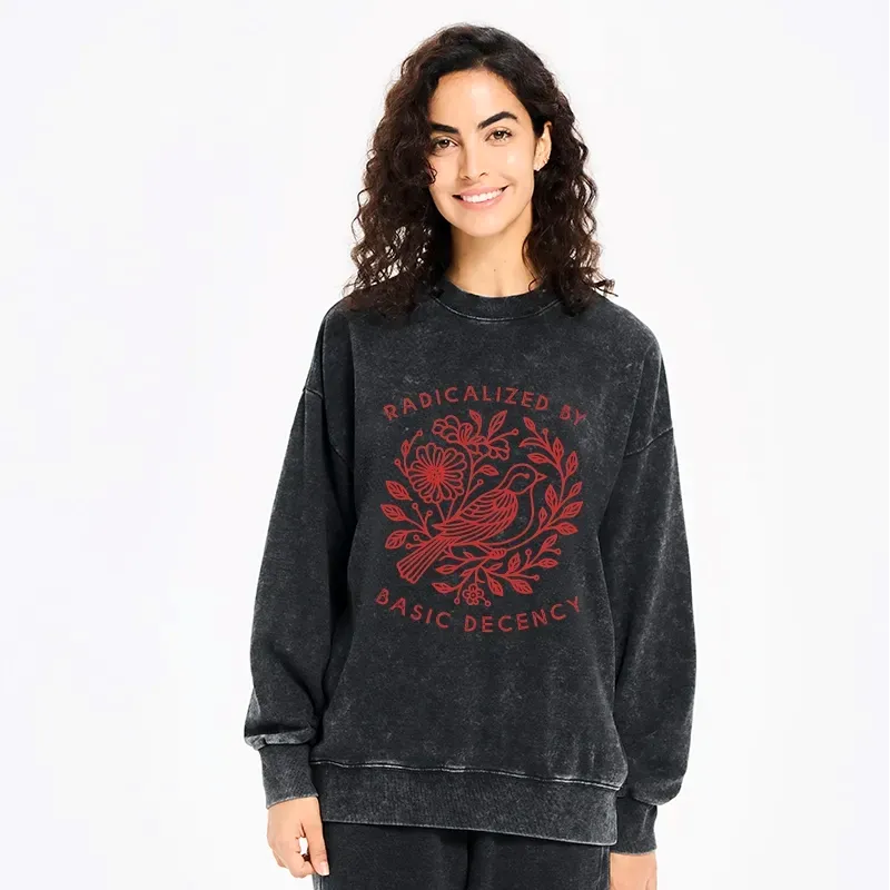 Unisex washed sweatshirt with Japanese art pattern