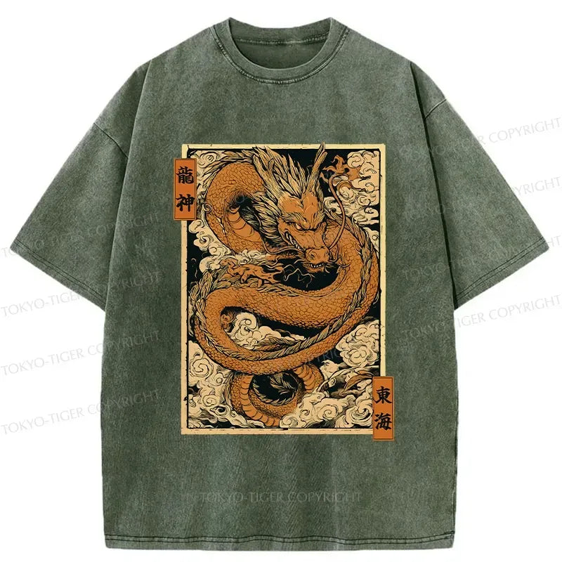 Washed unisex t-shirt with Japanese dragon