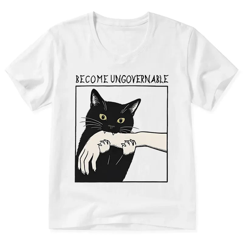 Kyoto-Lion Black Cat Biting V-Neck Classic T-Shirt